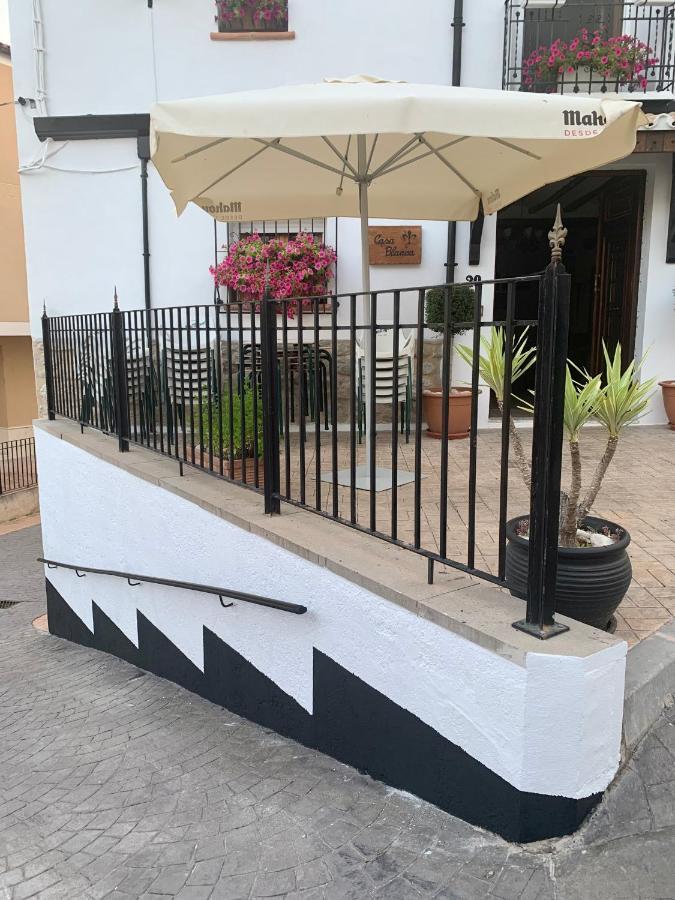 Casa Blanca Bed & Breakfast Castell De Castells Exterior foto