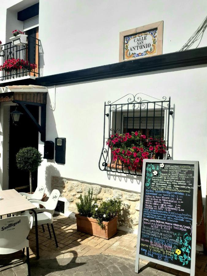 Casa Blanca Bed & Breakfast Castell De Castells Exterior foto